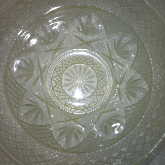 Vintage Pressed Glass Bowl - Picture 2 of 4